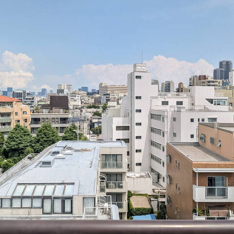 日商岩井代官山マンションの室内写真