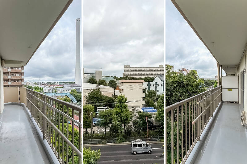 LDKと洋室Aからアクセスする東側のバルコニー。眼下には環状八号線が。視界は開けていて、空の広がりを感じられます。