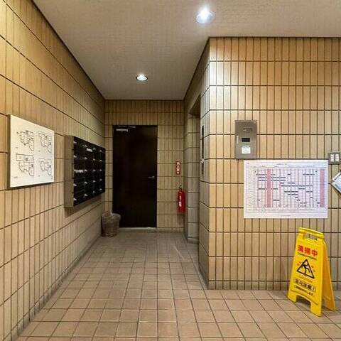 ナイスアーバン鶴見市場の建物・共用部写真