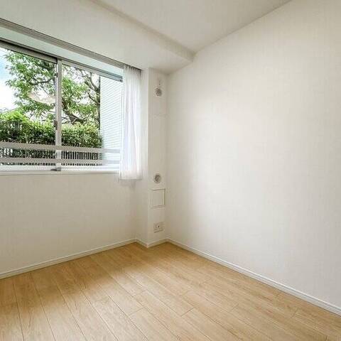 ＬＡＹＥＲＳ ＨＯＵＳＥ 杉並善福寺川公園の室内写真