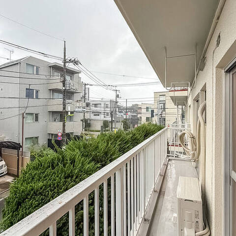 上馬マンションの眺望・バルコニー写真