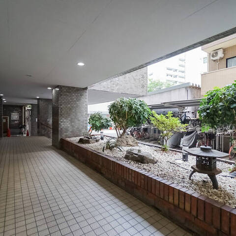 ニューライフ西早稲田の建物・共用部写真