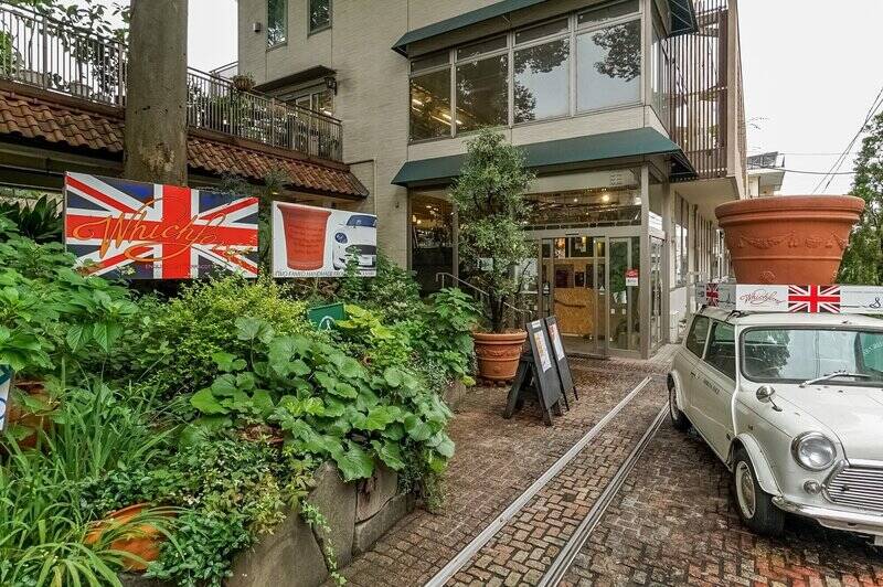 「渋谷園芸 練馬本店」は、観葉植物や草花、園芸用品まで揃う大型園芸店。品揃えが豊富で、見て回るだけでも楽しめるお店です♪(徒歩5分)