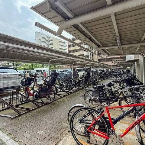 イーストパークス大島サザンスクエアの建物・共用部写真