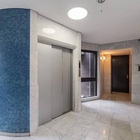 代々木上原マンションの建物・共用部写真