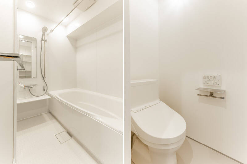 1416サイズのバスルームとトイレは、白を基調としたシンプルな設えです。
