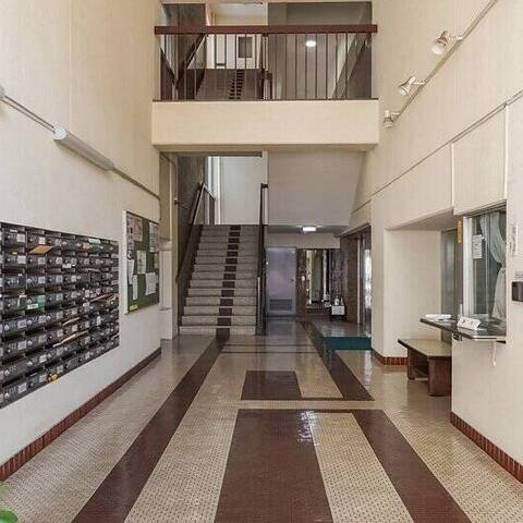 日生三鷹マンションの建物・共用部写真
