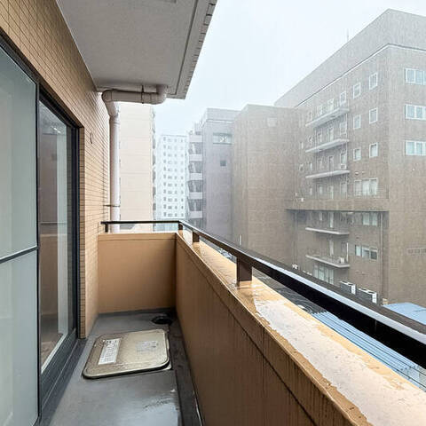 ネオマイム鶴見中央センターコートの室内写真
