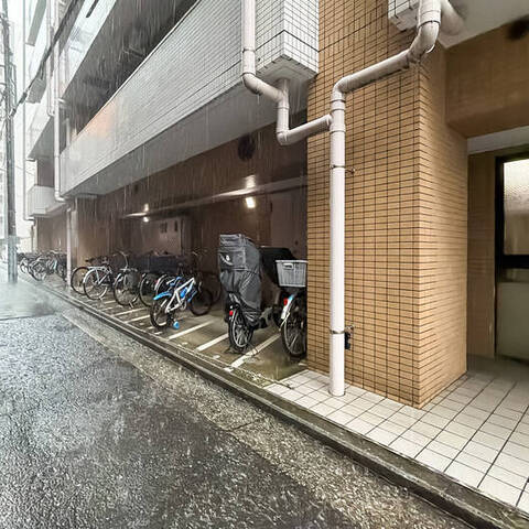 ネオマイム鶴見中央センターコートの室内写真