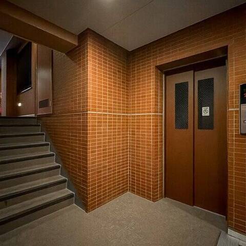 ヒルハイツ宮前平ウエストの建物・共用部写真