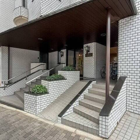 クラウン青山の建物・共用部写真