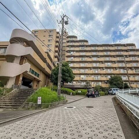 ライオンズガーデン百合ケ丘の建物・共用部写真