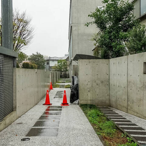 弦巻フラットの建物・共用部写真