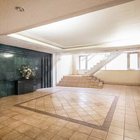 クレッセント青葉台の丘の建物・共用部写真