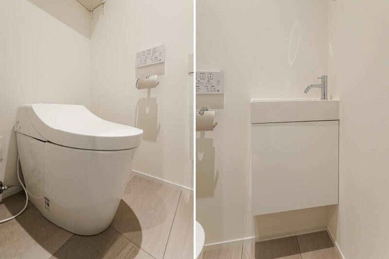 LDK手前にはトイレがあります。小さな手洗い器付きです。