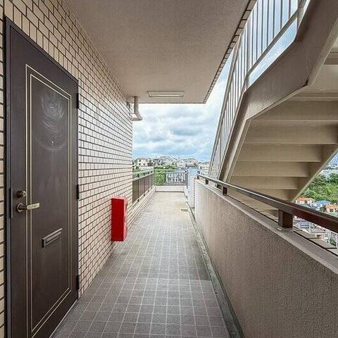 山手ガーデンハイツの建物・共用部写真