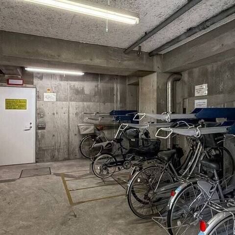 ロイヤル多摩蘭坂ハイツの建物・共用部写真