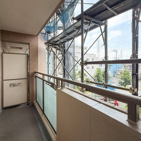 ジェネシティ西棟の室内写真
