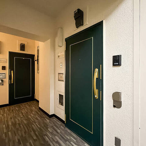 秀和目黒レジデンスの建物・共用部写真