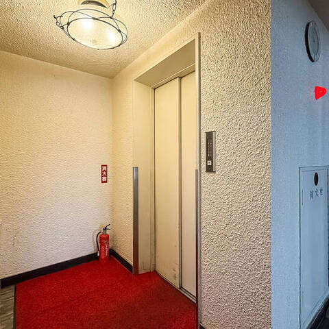秀和目黒レジデンスの建物・共用部写真