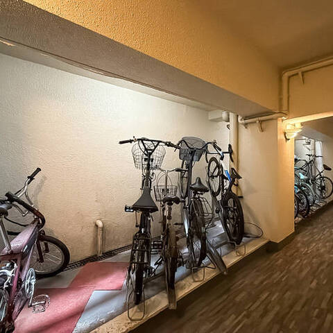 秀和目黒レジデンスの建物・共用部写真