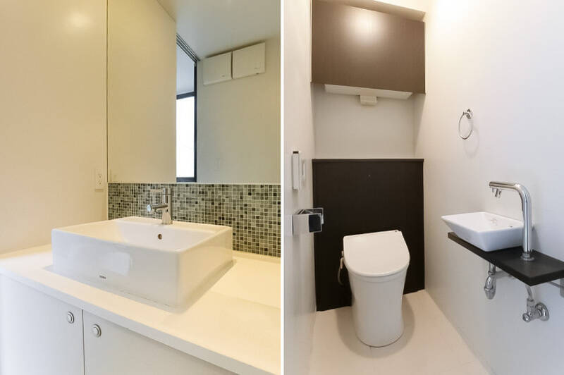 洗面台には、可愛らしいモザイクタイルをあしらっています。トイレは手洗い器付き。