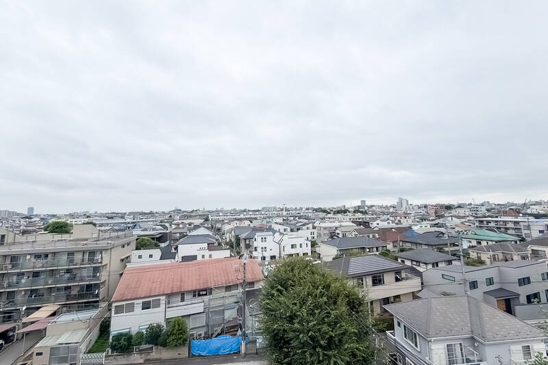 撮影時はあいにくの曇り空でしたが、晴れた日には青空が広がり、より気持ちのいい時間を過ごせそうですね。