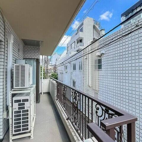 クラウン青山の室内写真