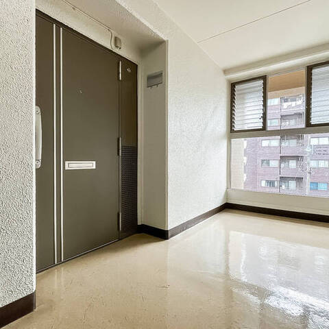 日商岩井碑文谷マンションの室内写真