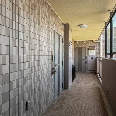 ライオンズマンション菊川リバーサイドの建物・共用部写真