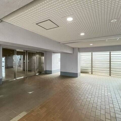 喜多見マンションの建物・共用部写真