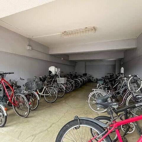 喜多見マンションの建物・共用部写真