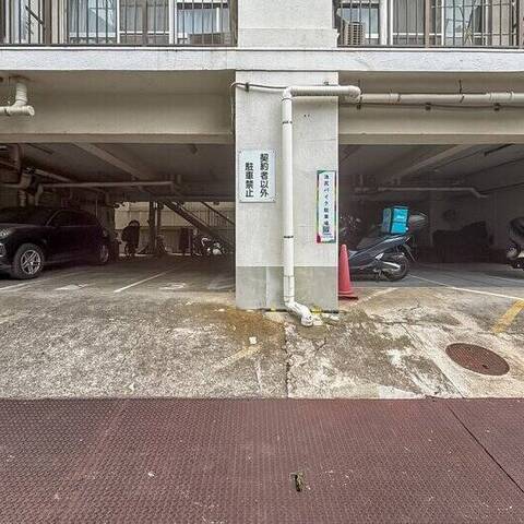 ニュー池尻マンションの建物・共用部写真