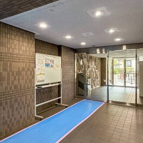 グリーンコーポ多摩ニュータウン南大沢の建物・共用部写真