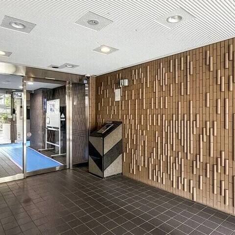 グリーンコーポ多摩ニュータウン南大沢の建物・共用部写真