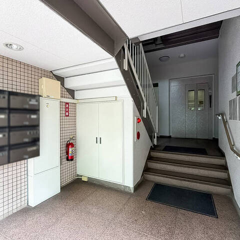 サニーハウス戸田１番館の建物・共用部写真