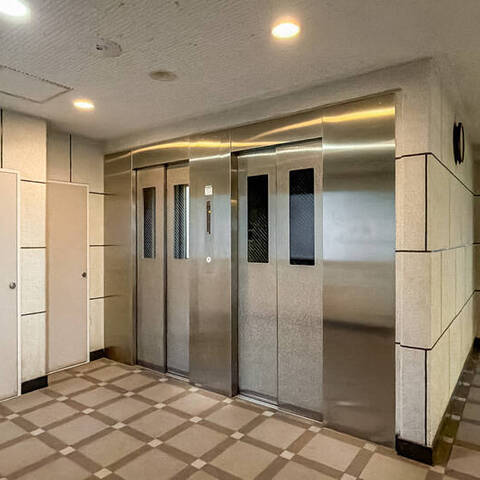 日商岩井小島町マンションの建物・共用部写真