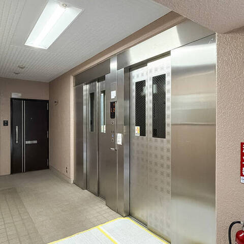 横浜鶴ヶ峰ビューハイツの建物・共用部写真