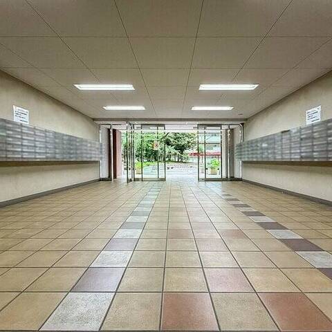 大森駅前住宅の建物・共用部写真