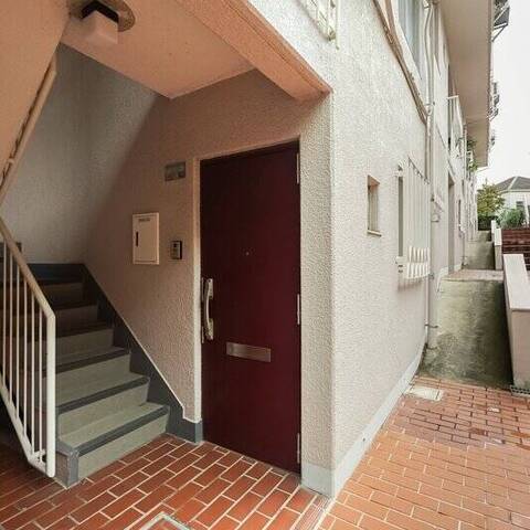 グリーンヒル大倉山C棟の建物・共用部写真
