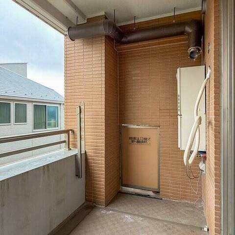 ヒルズ千早町の室内写真
