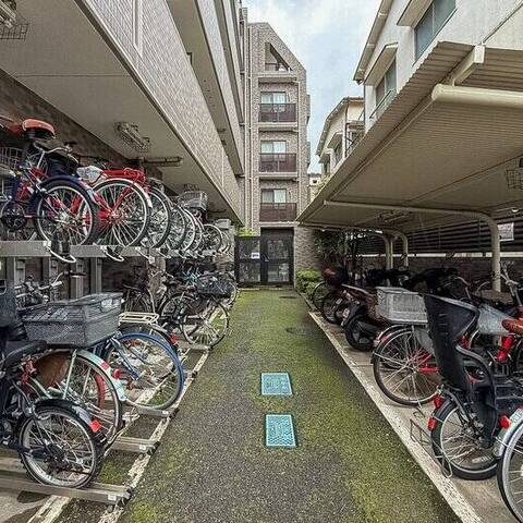 ライオンズガーデン小竹向原の室内写真