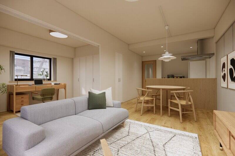 次にLDKの扉付近にあるキッチンをご紹介。その後に洋室、水まわりの順にご案内いたしますね。