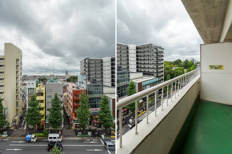 <b>左・</b>南向きのバルコニーに出ると、こんな景色です。眼下には青梅街道が延びており、建物の向こうに広がる街並みと大きな空を眺めることができますよ。／<b>右・</b>グリーンの足元がちょっと可愛い。西側には「蚕糸の森公園」の豊かな緑が見えています。