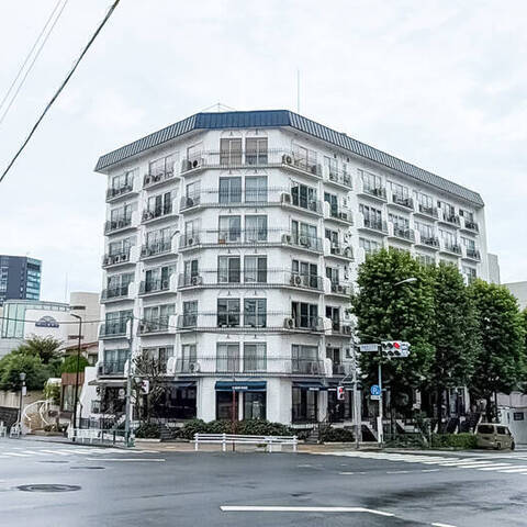 秀和外苑レジデンスの建物・共用部写真