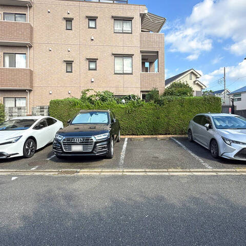ライオンズガーデンテラス千歳烏山の室内写真