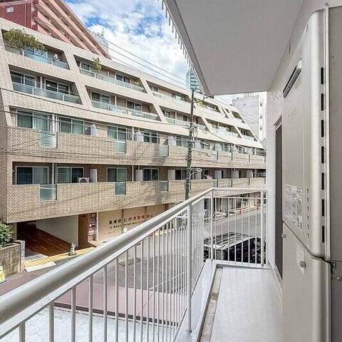 西新宿ハウスの眺望・バルコニー写真