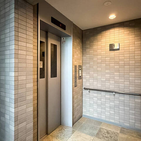 三軒茶屋南パークハウスの建物・共用部写真