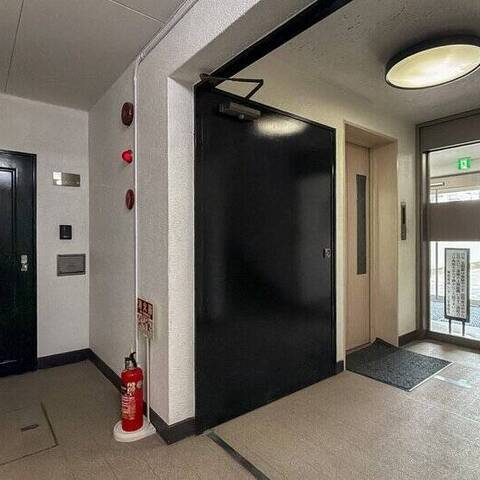 秀和若林レジデンスの建物・共用部写真