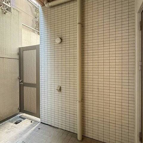 オープンレジデンシア表参道estの室内写真